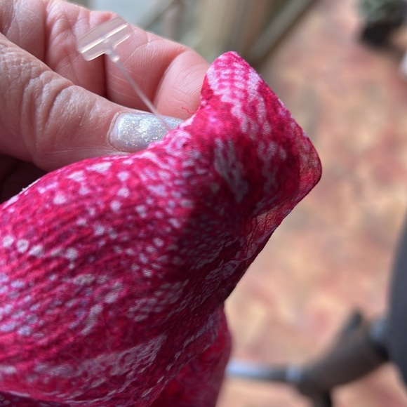 BCBGMAXIRIA Ruffled Pink Snake Skin Halter Top witha Button Up Back Size XS. - Picture 12 of 15